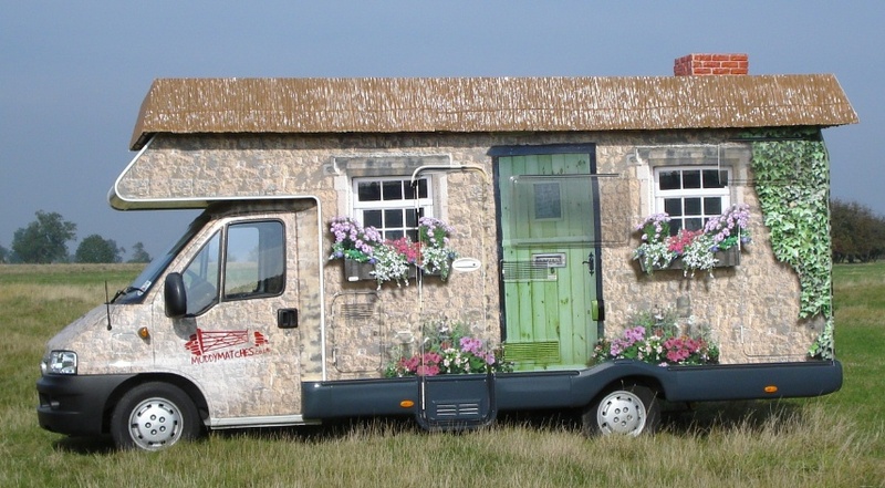 Country_cottage_motorhome_2