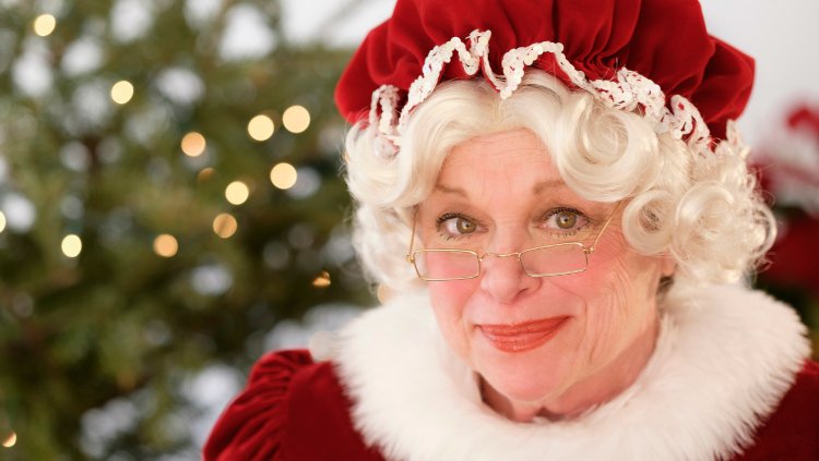 How Santa took the reins on our Muddy Matches first date | #DatingSanta