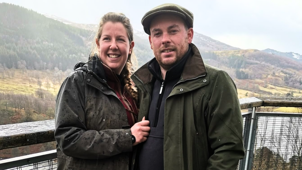 Charlotte & Martin marry after muddy matching online